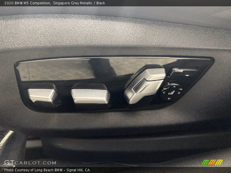 Singapore Grey Metallic / Black 2020 BMW M5 Competition