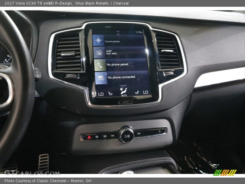 Controls of 2017 XC90 T8 eAWD R-Design