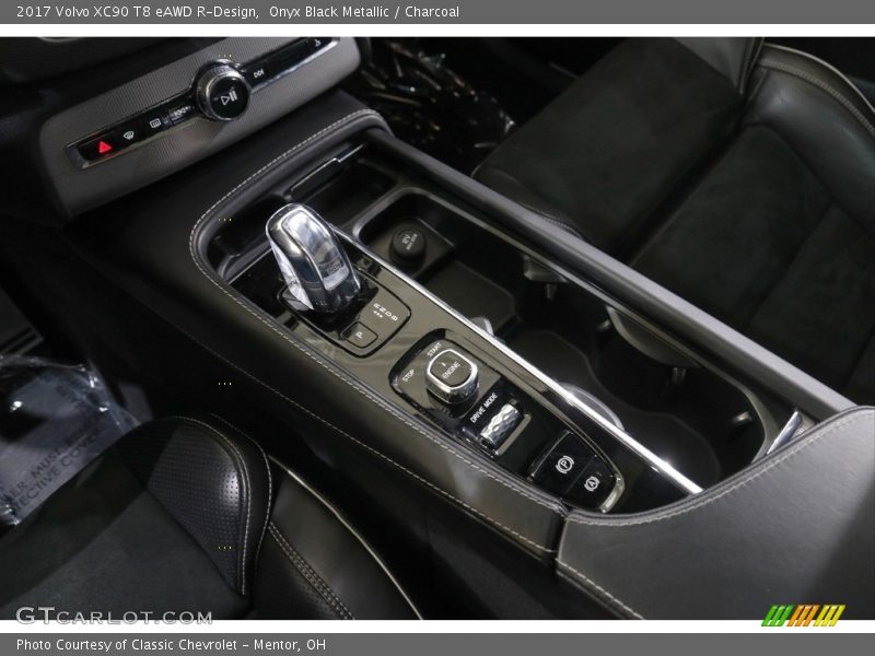 Onyx Black Metallic / Charcoal 2017 Volvo XC90 T8 eAWD R-Design