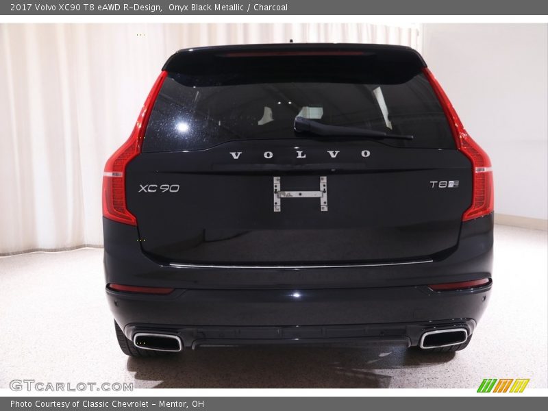 Onyx Black Metallic / Charcoal 2017 Volvo XC90 T8 eAWD R-Design