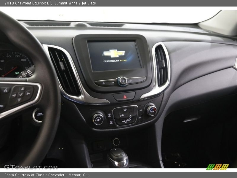 Summit White / Jet Black 2018 Chevrolet Equinox LT
