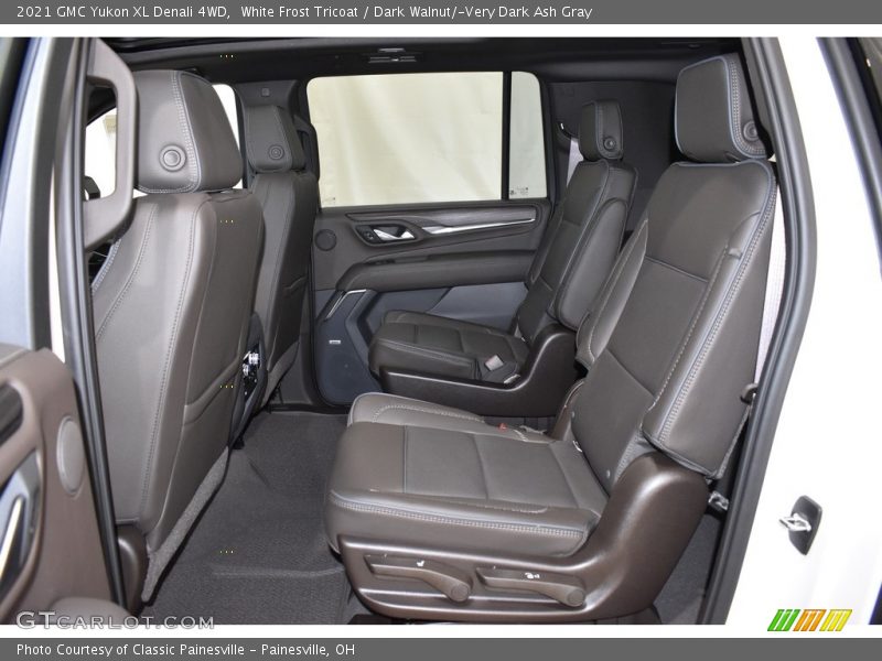 White Frost Tricoat / Dark Walnut/­Very Dark Ash Gray 2021 GMC Yukon XL Denali 4WD