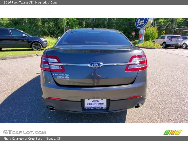 Magnetic / Dune 2016 Ford Taurus SE
