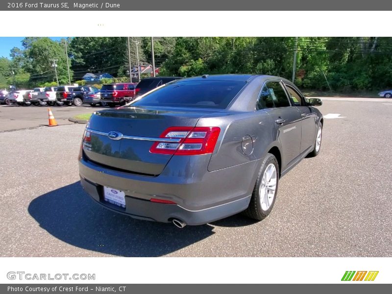 Magnetic / Dune 2016 Ford Taurus SE