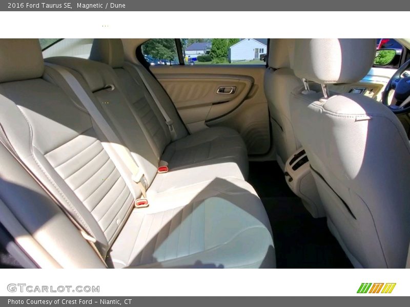 Magnetic / Dune 2016 Ford Taurus SE