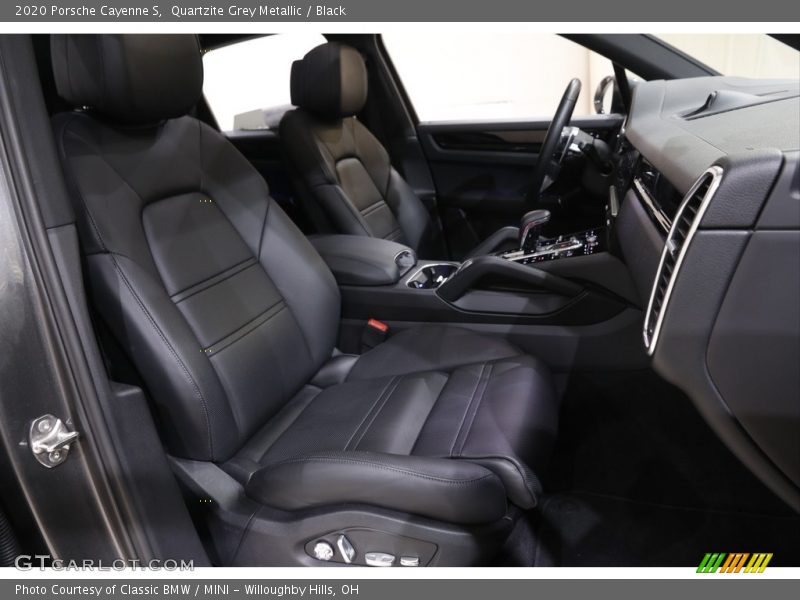 Front Seat of 2020 Cayenne S