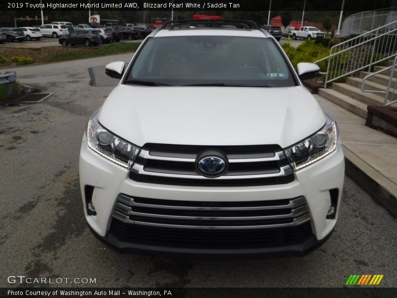 Blizzard Pearl White / Saddle Tan 2019 Toyota Highlander Hybrid Limited AWD