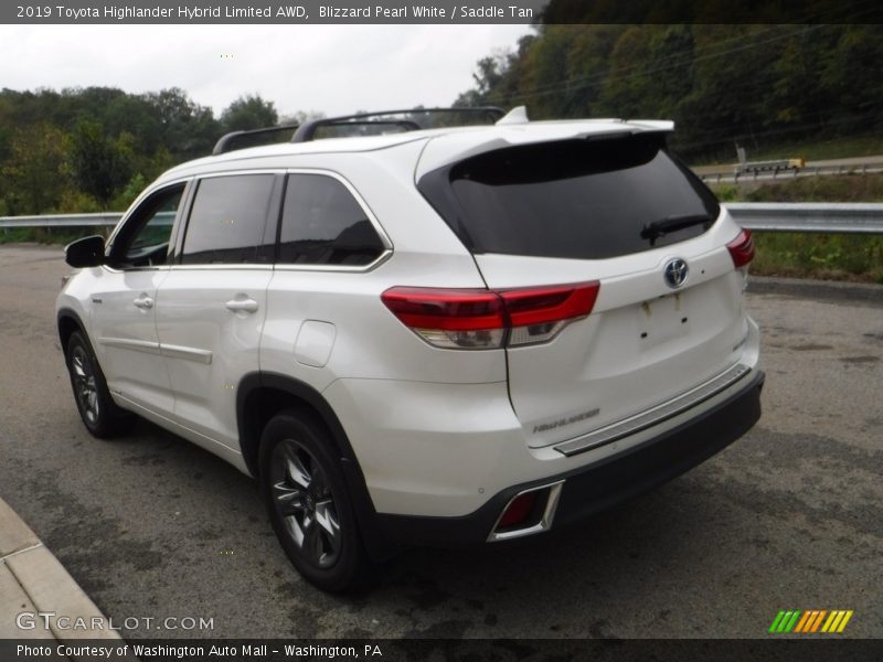 Blizzard Pearl White / Saddle Tan 2019 Toyota Highlander Hybrid Limited AWD