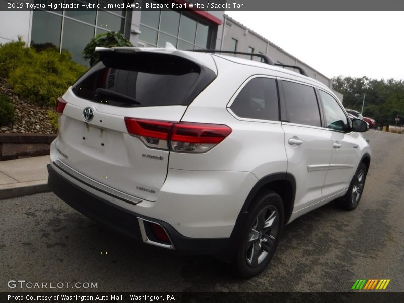 Blizzard Pearl White / Saddle Tan 2019 Toyota Highlander Hybrid Limited AWD
