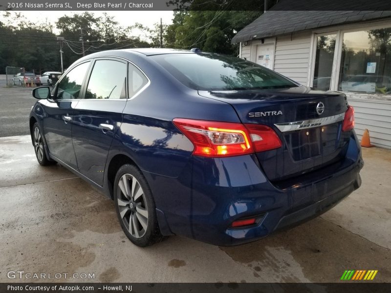 Deep Blue Pearl / Charcoal 2016 Nissan Sentra SL