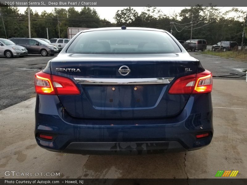 Deep Blue Pearl / Charcoal 2016 Nissan Sentra SL