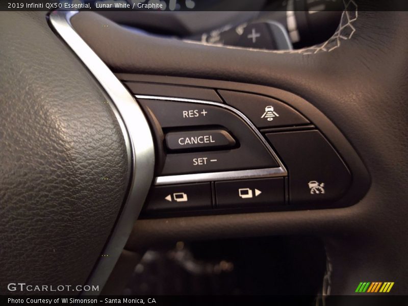 Lunar White / Graphite 2019 Infiniti QX50 Essential