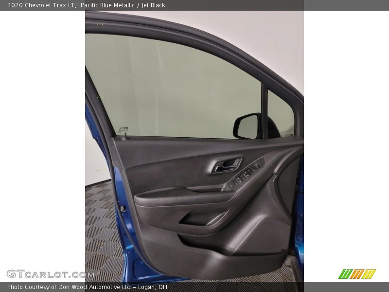 Pacific Blue Metallic / Jet Black 2020 Chevrolet Trax LT