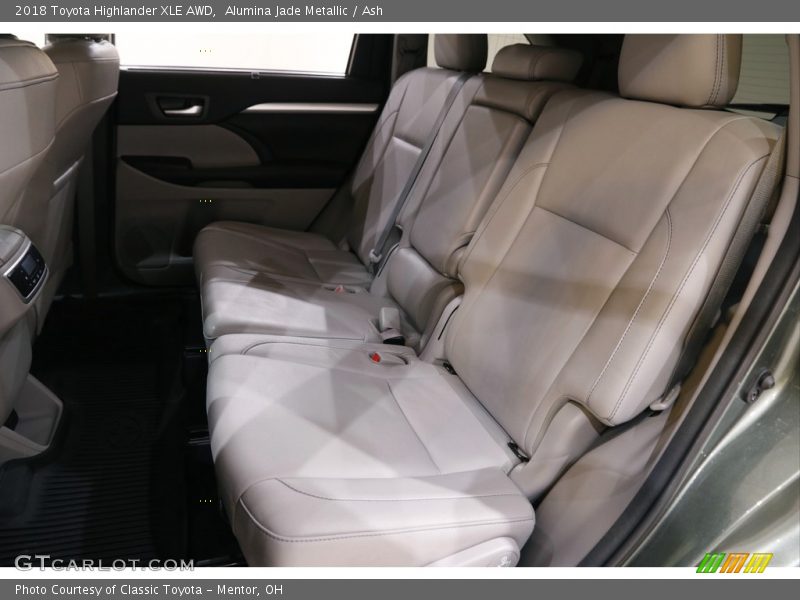 Alumina Jade Metallic / Ash 2018 Toyota Highlander XLE AWD