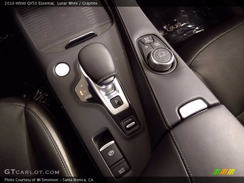 Lunar White / Graphite 2019 Infiniti QX50 Essential