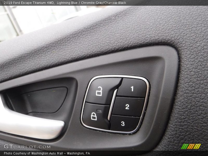 Lightning Blue / Chromite Gray/Charcoal Black 2019 Ford Escape Titanium 4WD