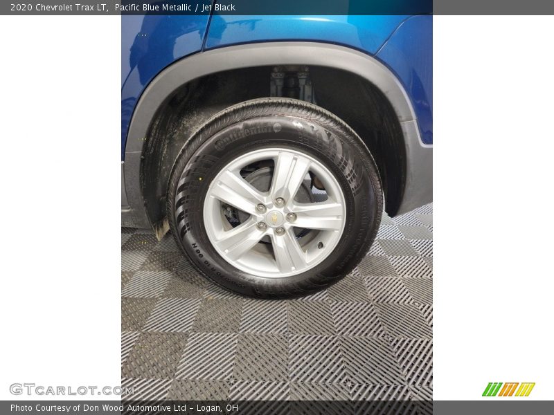 Pacific Blue Metallic / Jet Black 2020 Chevrolet Trax LT
