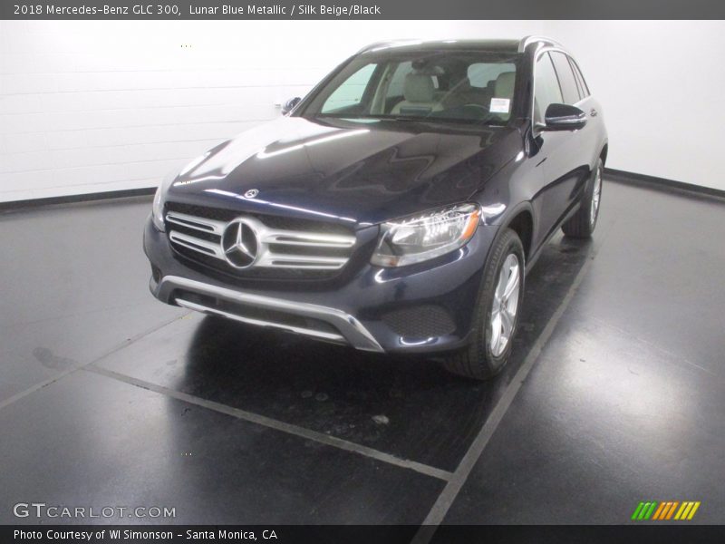 Lunar Blue Metallic / Silk Beige/Black 2018 Mercedes-Benz GLC 300