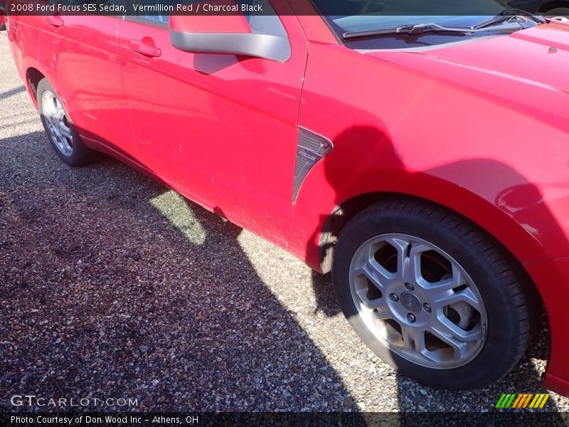 Vermillion Red / Charcoal Black 2008 Ford Focus SES Sedan