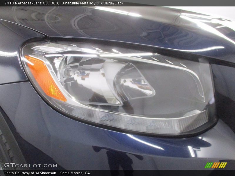 Lunar Blue Metallic / Silk Beige/Black 2018 Mercedes-Benz GLC 300