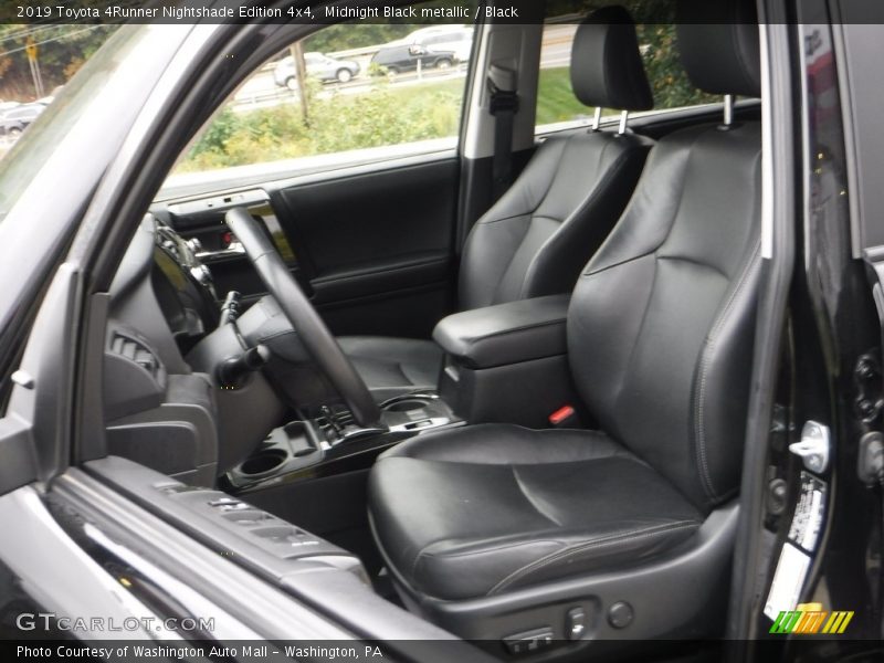Midnight Black metallic / Black 2019 Toyota 4Runner Nightshade Edition 4x4