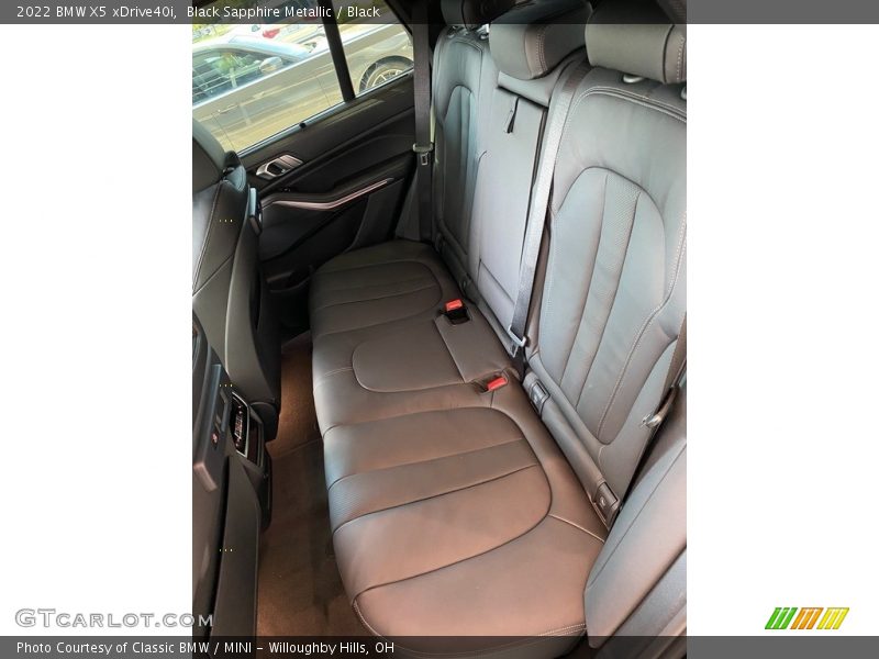 Black Sapphire Metallic / Black 2022 BMW X5 xDrive40i