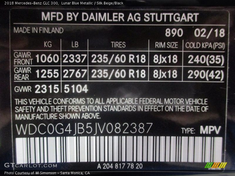 Lunar Blue Metallic / Silk Beige/Black 2018 Mercedes-Benz GLC 300