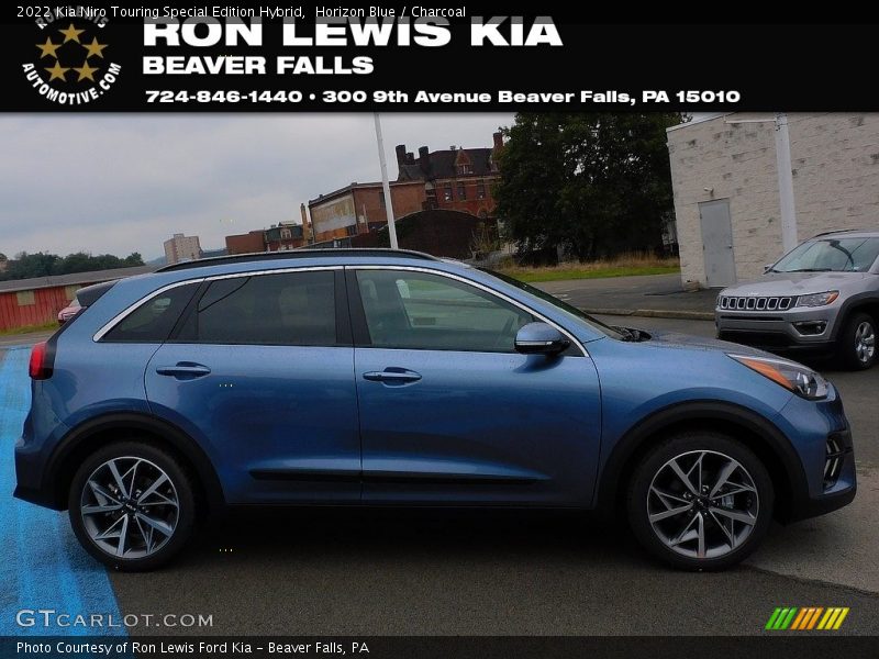 Horizon Blue / Charcoal 2022 Kia Niro Touring Special Edition Hybrid