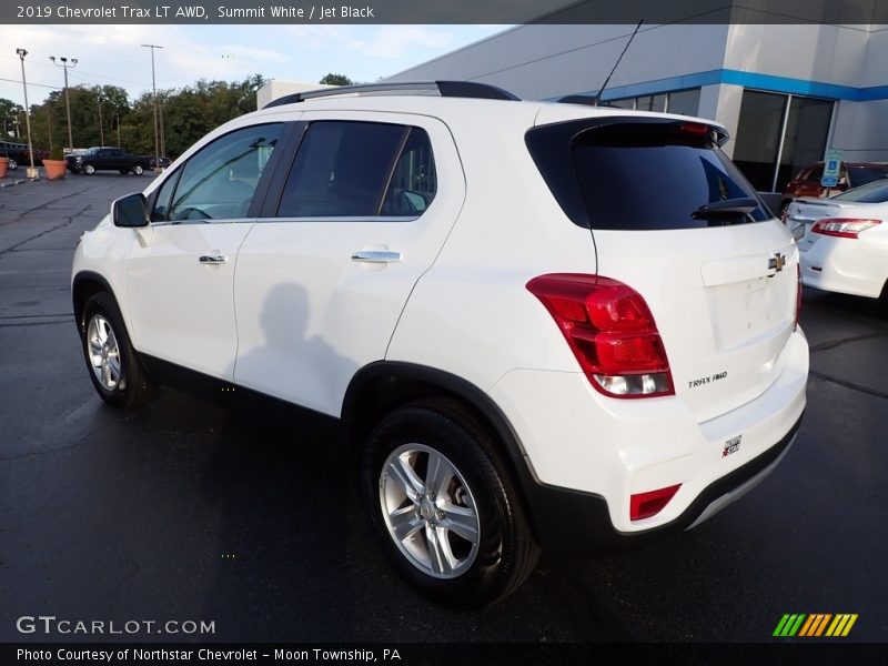 Summit White / Jet Black 2019 Chevrolet Trax LT AWD