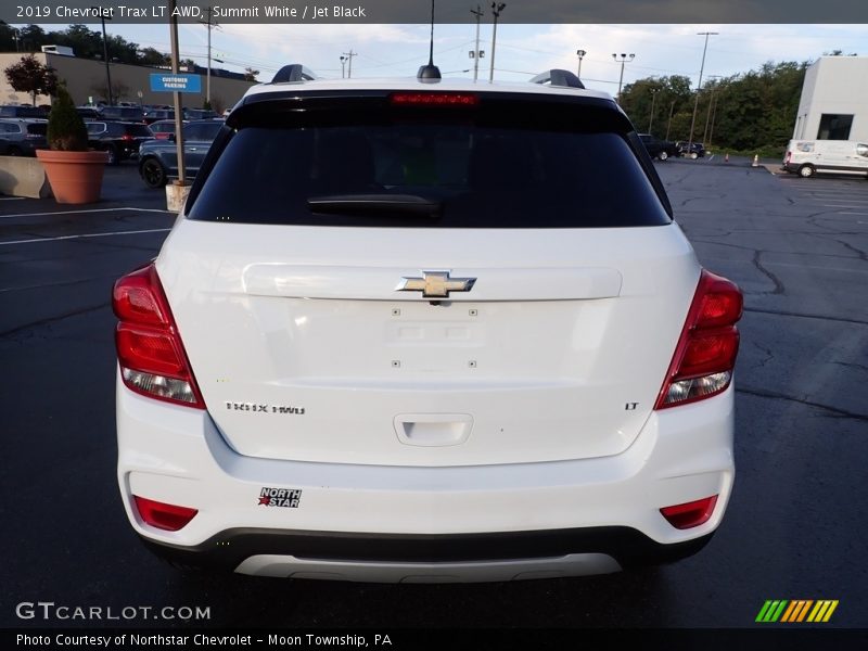 Summit White / Jet Black 2019 Chevrolet Trax LT AWD
