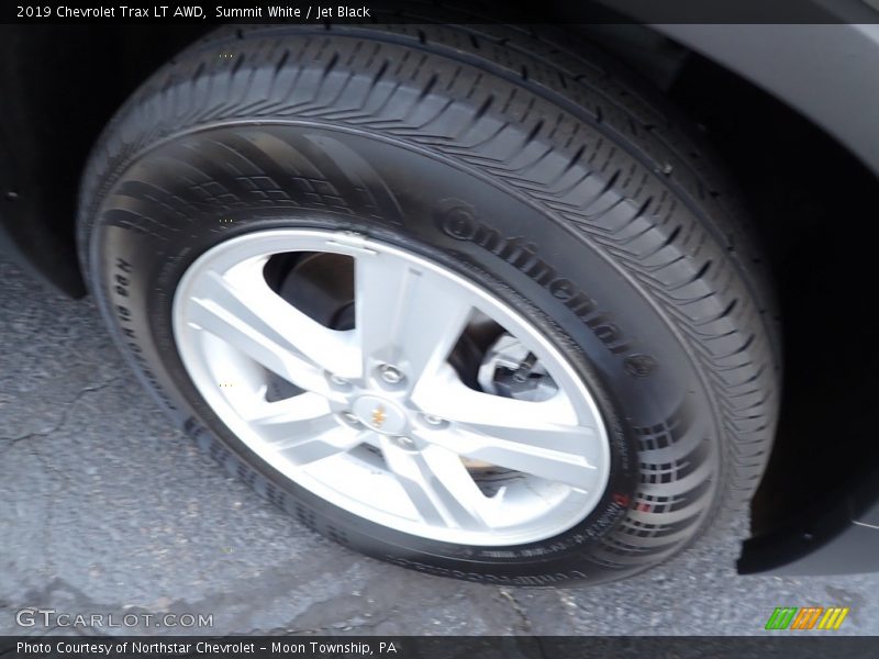 Summit White / Jet Black 2019 Chevrolet Trax LT AWD