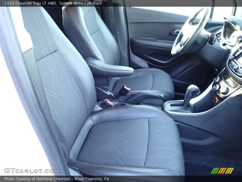 Summit White / Jet Black 2019 Chevrolet Trax LT AWD