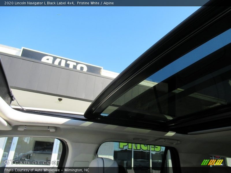 Pristine White / Alpine 2020 Lincoln Navigator L Black Label 4x4