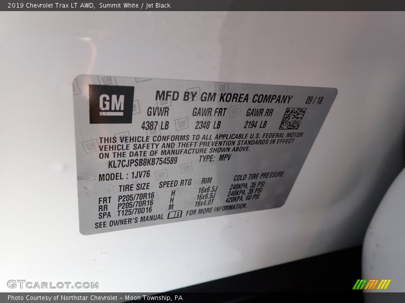 Summit White / Jet Black 2019 Chevrolet Trax LT AWD
