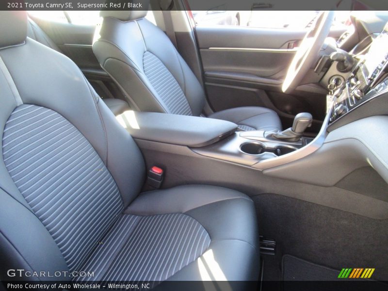 Supersonic Red / Black 2021 Toyota Camry SE