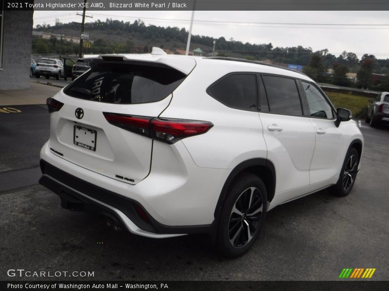 Blizzard White Pearl / Black 2021 Toyota Highlander XSE AWD