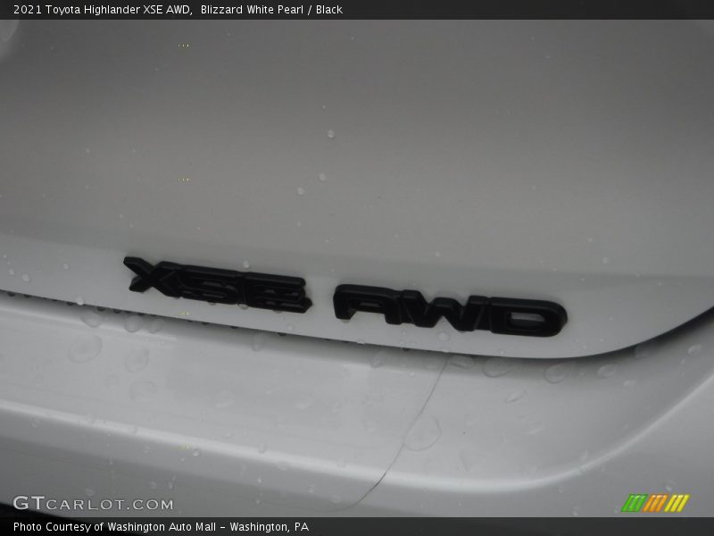 Blizzard White Pearl / Black 2021 Toyota Highlander XSE AWD