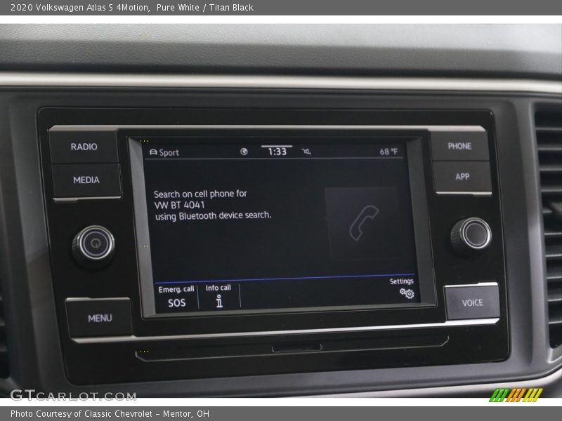 Pure White / Titan Black 2020 Volkswagen Atlas S 4Motion