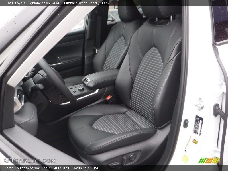 Blizzard White Pearl / Black 2021 Toyota Highlander XSE AWD