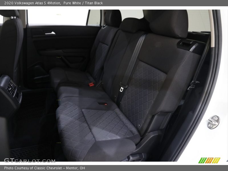 Pure White / Titan Black 2020 Volkswagen Atlas S 4Motion
