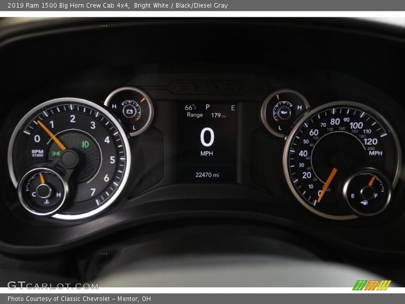 Bright White / Black/Diesel Gray 2019 Ram 1500 Big Horn Crew Cab 4x4