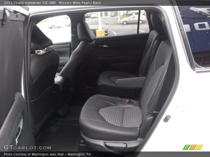 Blizzard White Pearl / Black 2021 Toyota Highlander XSE AWD
