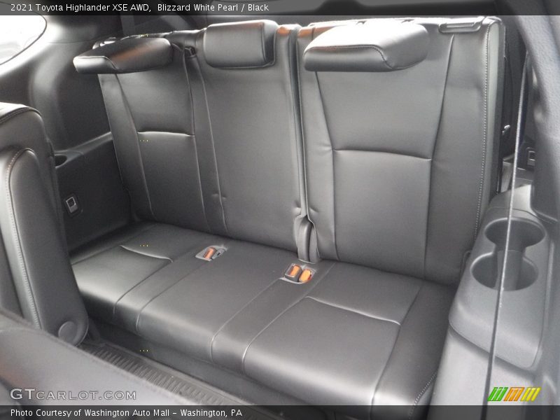 Blizzard White Pearl / Black 2021 Toyota Highlander XSE AWD