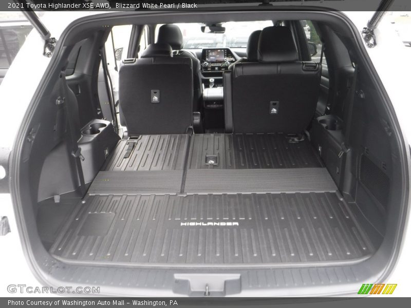 Blizzard White Pearl / Black 2021 Toyota Highlander XSE AWD