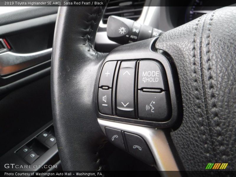 Salsa Red Pearl / Black 2019 Toyota Highlander SE AWD