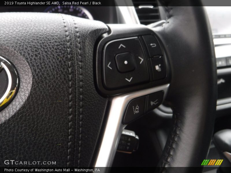 Salsa Red Pearl / Black 2019 Toyota Highlander SE AWD