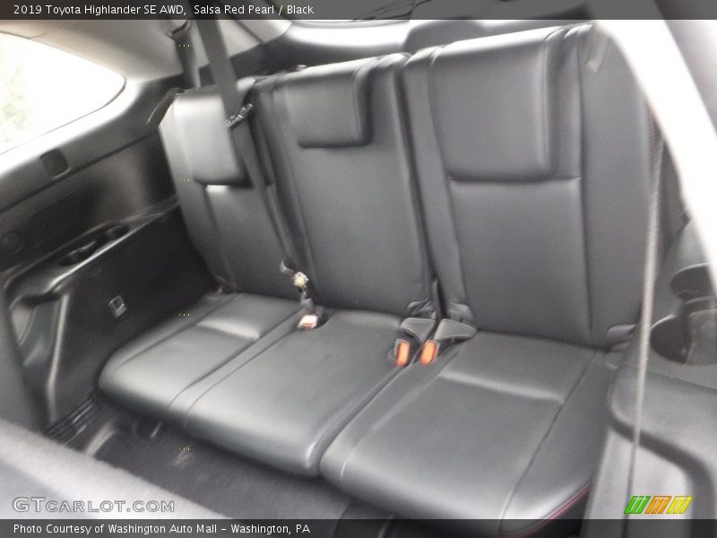 Salsa Red Pearl / Black 2019 Toyota Highlander SE AWD