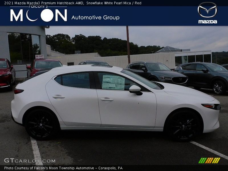 Snowflake White Pearl Mica / Red 2021 Mazda Mazda3 Premium Hatchback AWD