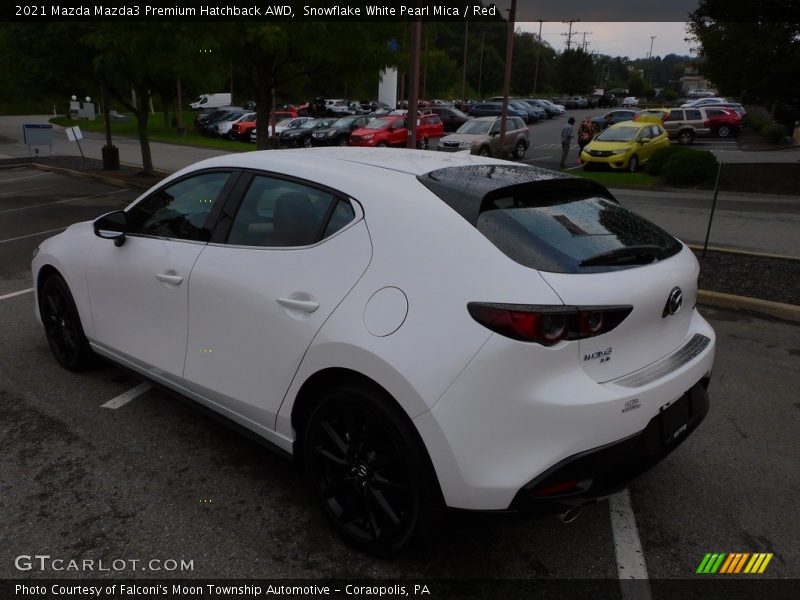 Snowflake White Pearl Mica / Red 2021 Mazda Mazda3 Premium Hatchback AWD