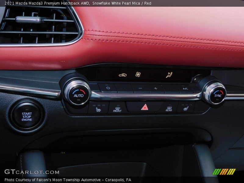 Snowflake White Pearl Mica / Red 2021 Mazda Mazda3 Premium Hatchback AWD